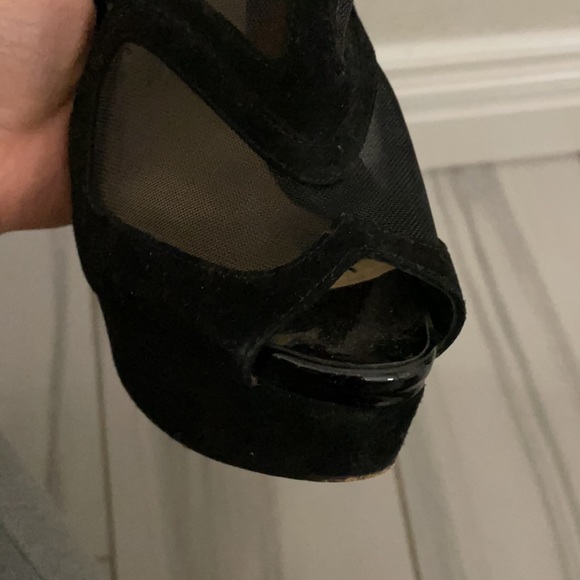 Christian Louboutin shoes - Picture 7 of 8